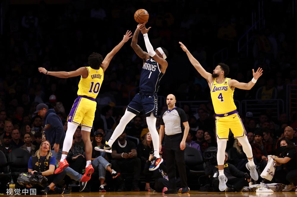 他的表现无 他的表现无