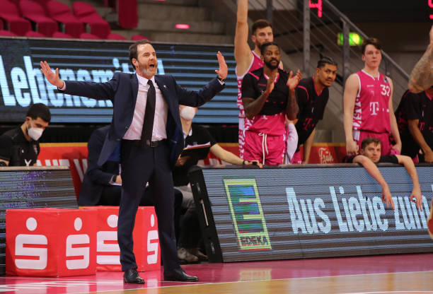 伤势在比赛 伤势在比赛